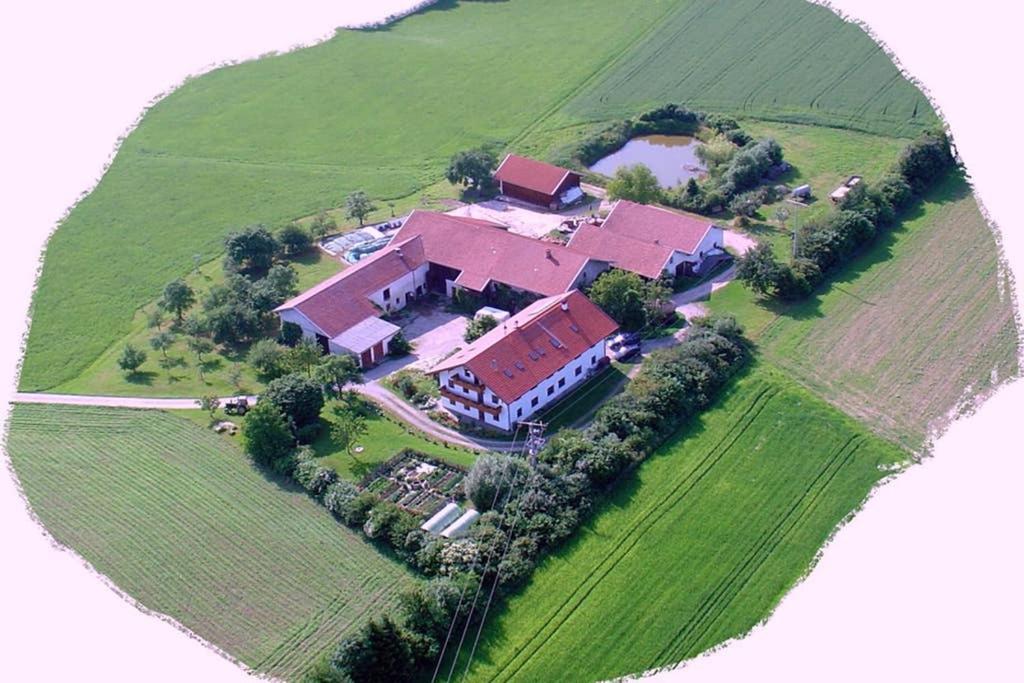 Bergmann Apartamento Burgkirchen an der Alz Exterior foto